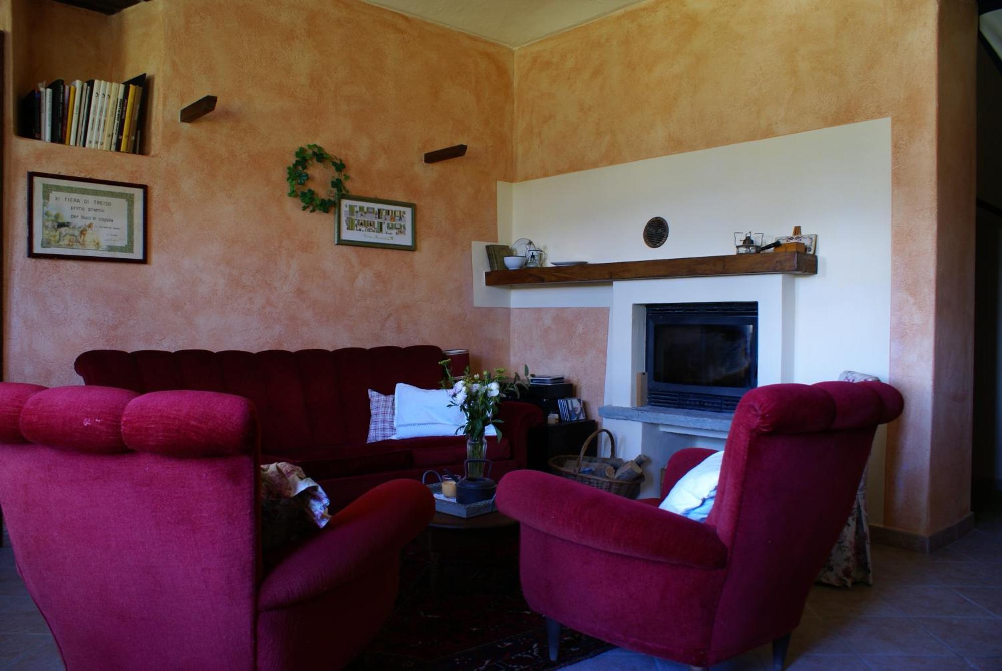 Casa Branzele Bed & Breakfast Trezzo Tinella Exterior photo